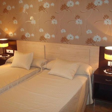 Hotel Los Chiles Villanueva Del Arzobispo Quarto foto