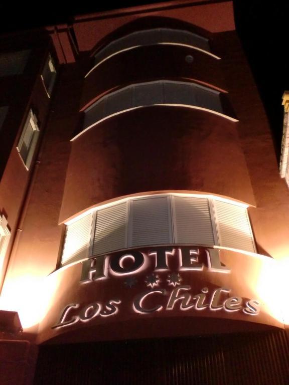 Hotel Los Chiles Villanueva Del Arzobispo Exterior foto